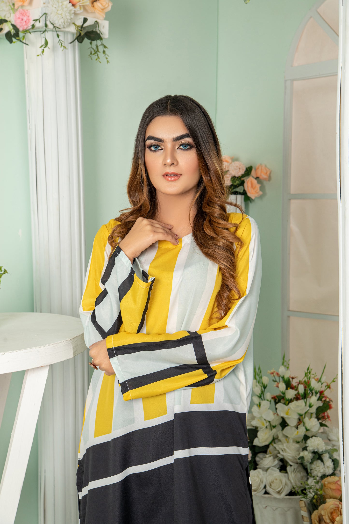 ELEGANT BLACK & YELLOW TOP